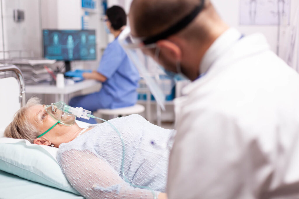 overnight admission_doctor-checking-senior-woman